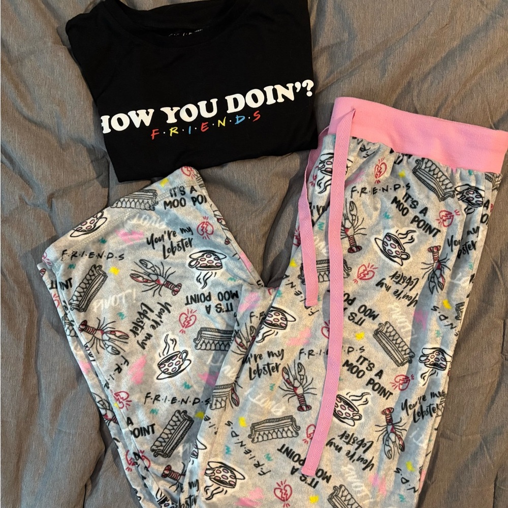 FRIENDS Black and Pink Pajama Set with Fun Patterns